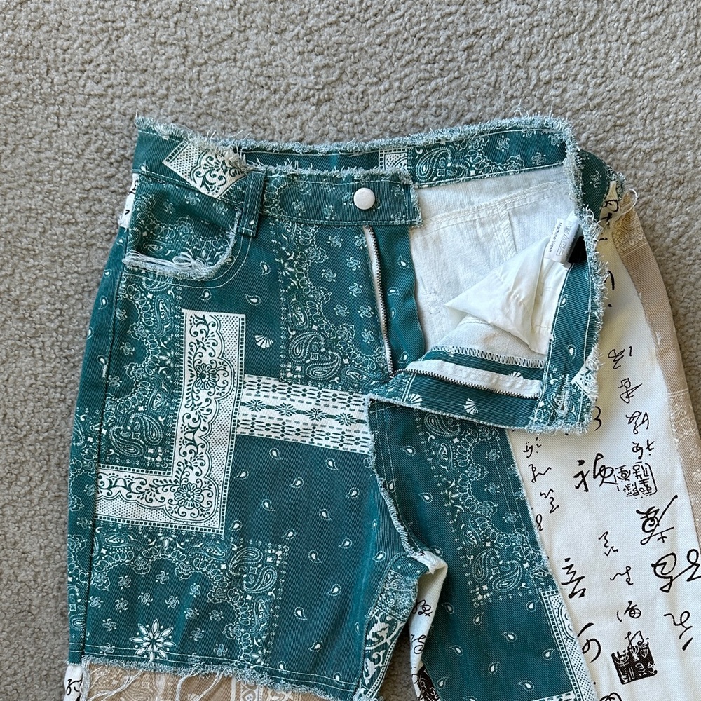 SHEIN Distressed Patchwork Jeans - Picture 12 of 15